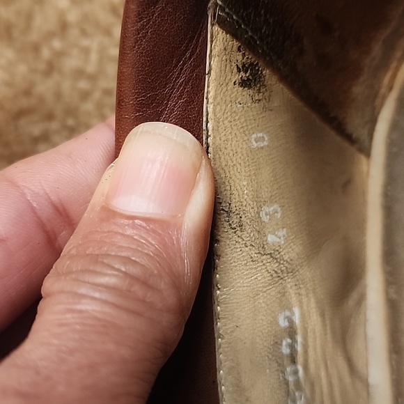 Gucci Horsebit Leather Loafers - Picture 15 of 15